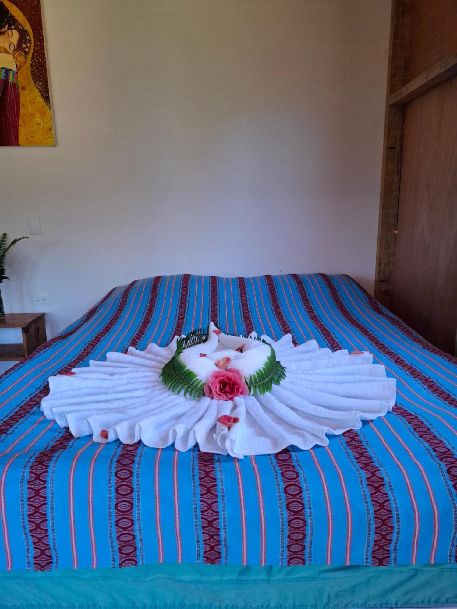 Eco-Hotel Mayachik Сан Хуан Ла Лагуна Екстериор снимка